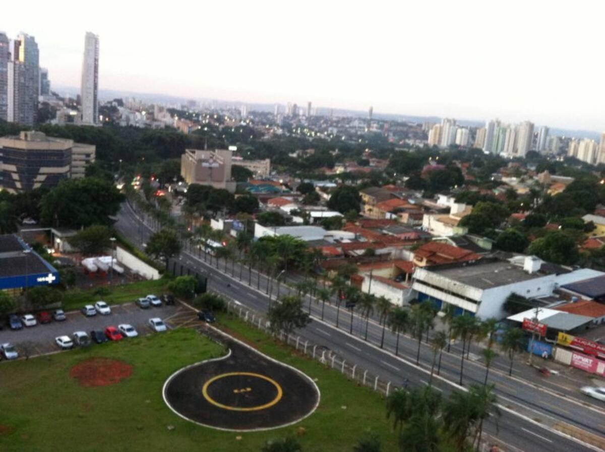 Flat no Bristtol Hotel, Super Confortável , Andar Alto, Arejado, Linda Vista, Ótima Localização Goiânia Exterior foto